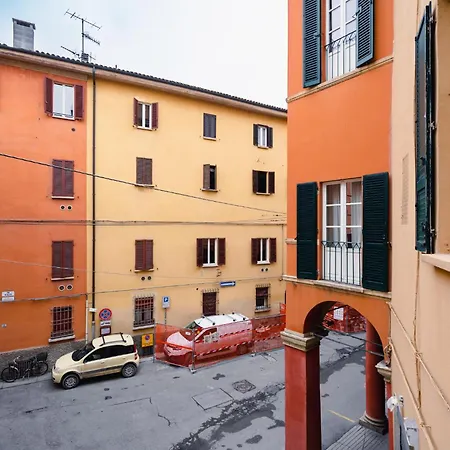 Palazzo Rialto Antique * Bologna