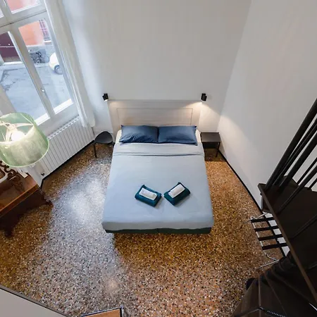 Palazzo Rialto Antique Appartement