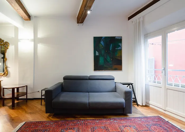 Palazzo Rialto Antique